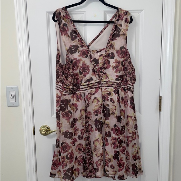 Simply Vera Vera Wang Burgundy Pink Rose Floral Dress 1X - Picture 5 of 6